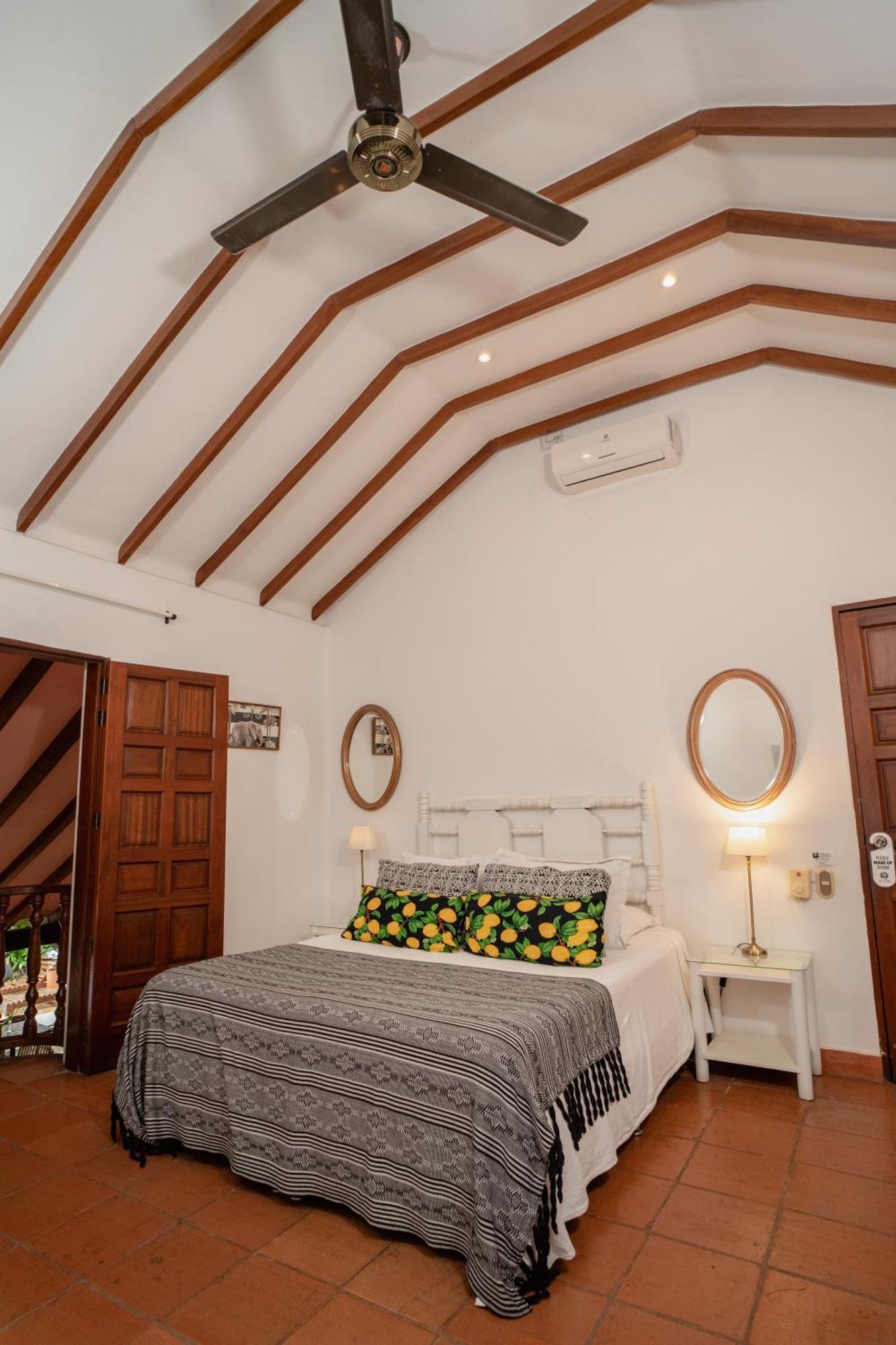 Hotel Boutique Al Alma سانتا في دي أنتيوكيا المظهر الخارجي الصورة